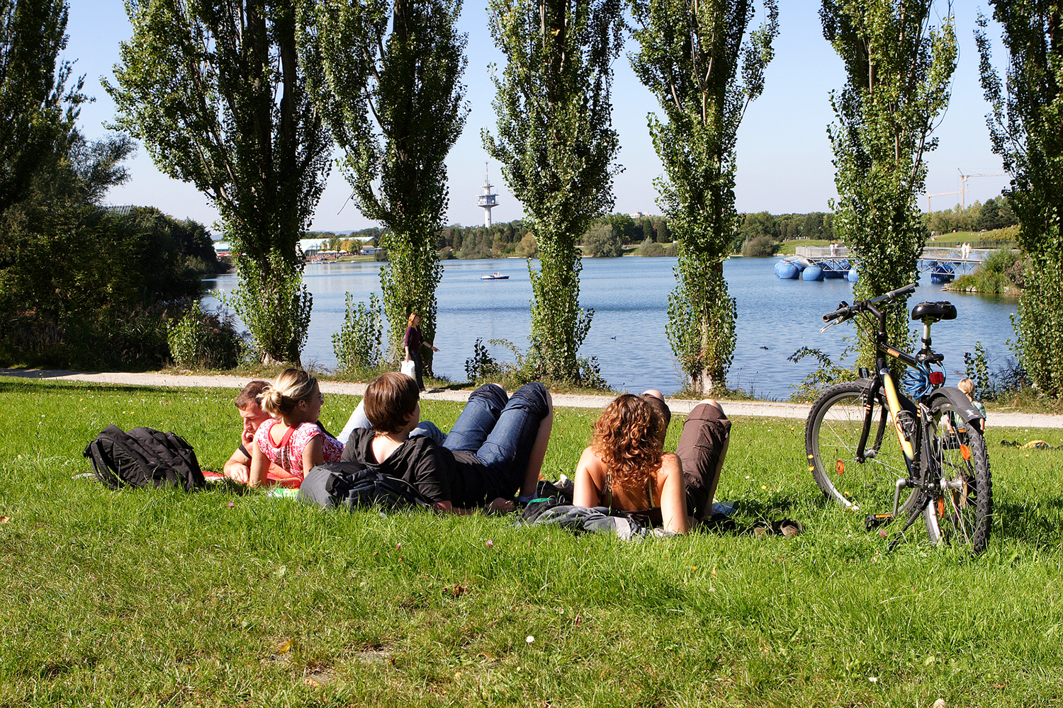 students-at-the-lake.png